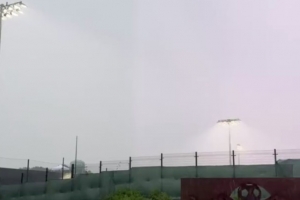 太阳报：雷暴天气造成混乱，阿根廷训练被迫推迟