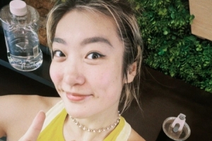 元气满满！李梦社媒晒自拍：假装健身女孩 自律早餐